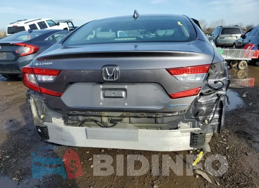 1HGCV3F43KA006562 Photo# 6