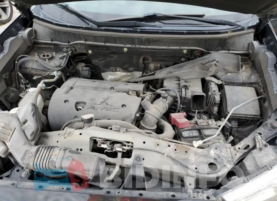 JA4AR3AU5JZ033435 Photo# 11