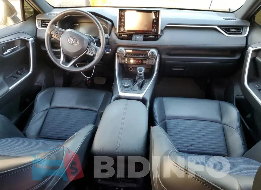 JTMEWRFV0LJ043375 Photo# 8