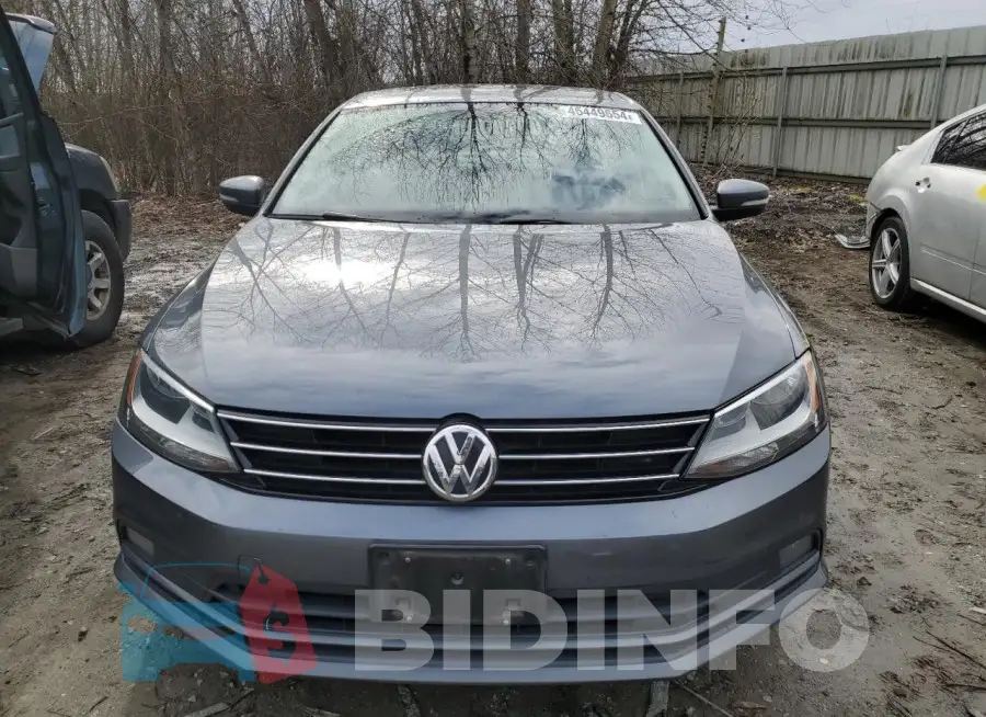3VWLA7AJ8FM305713 Photo# 5