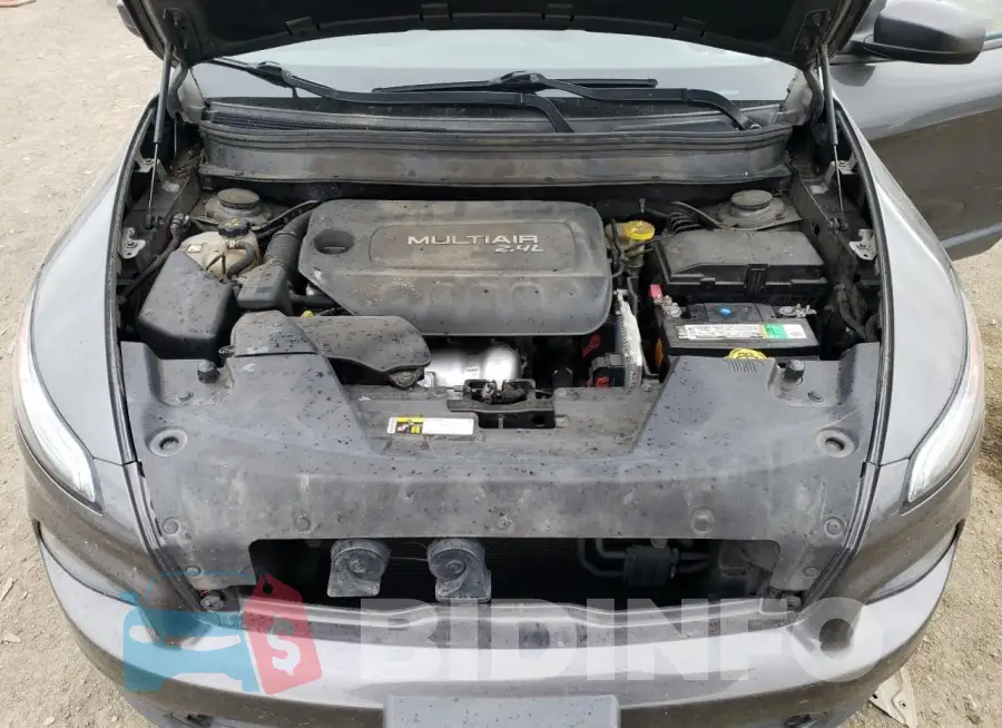 1C4PJLCB0FW722407 Photo# 11