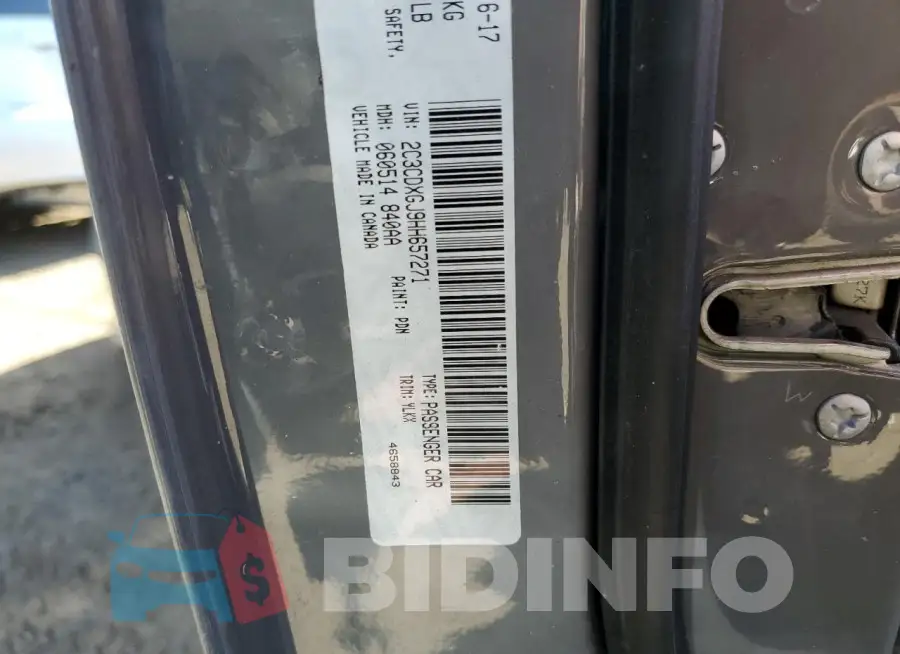 2C3CDXGJ9HH657271 Photo# 12