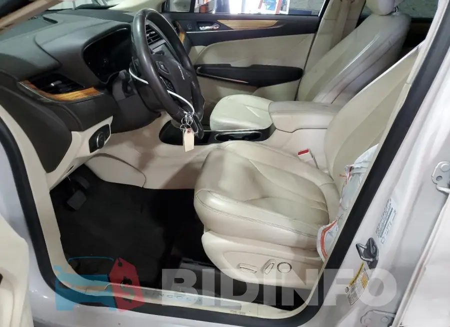 5LMCJ2D94GUJ15081 Photo# 7