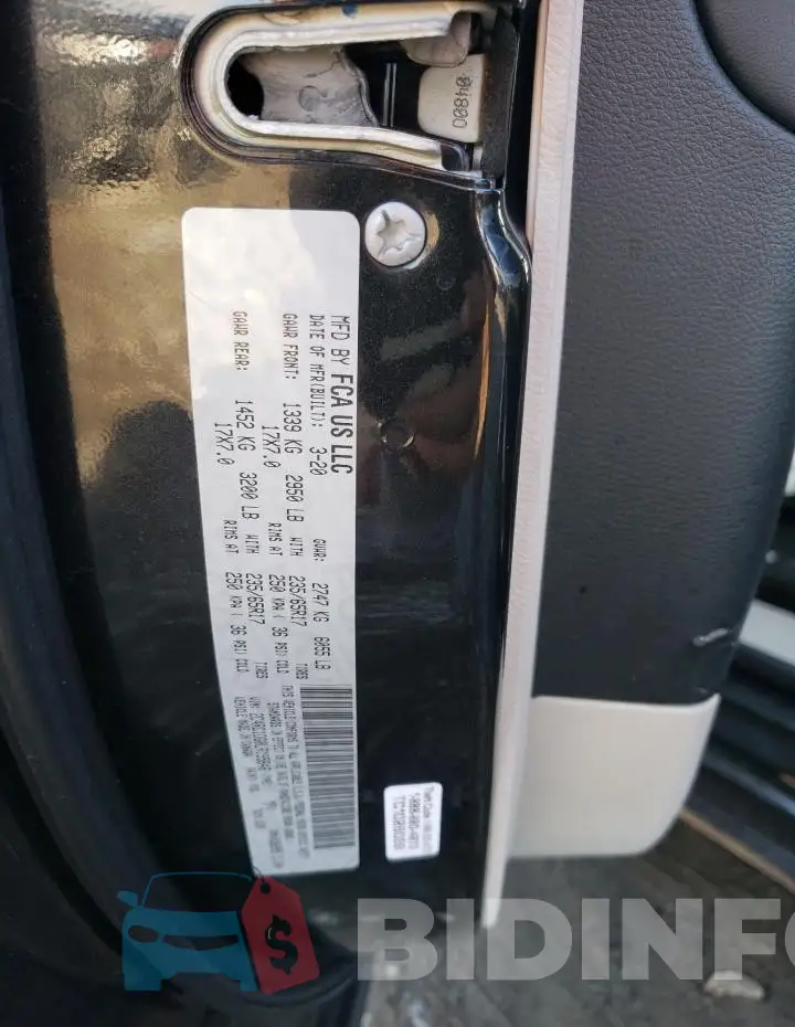 2C4RC1DG0LR195846 Photo# 13