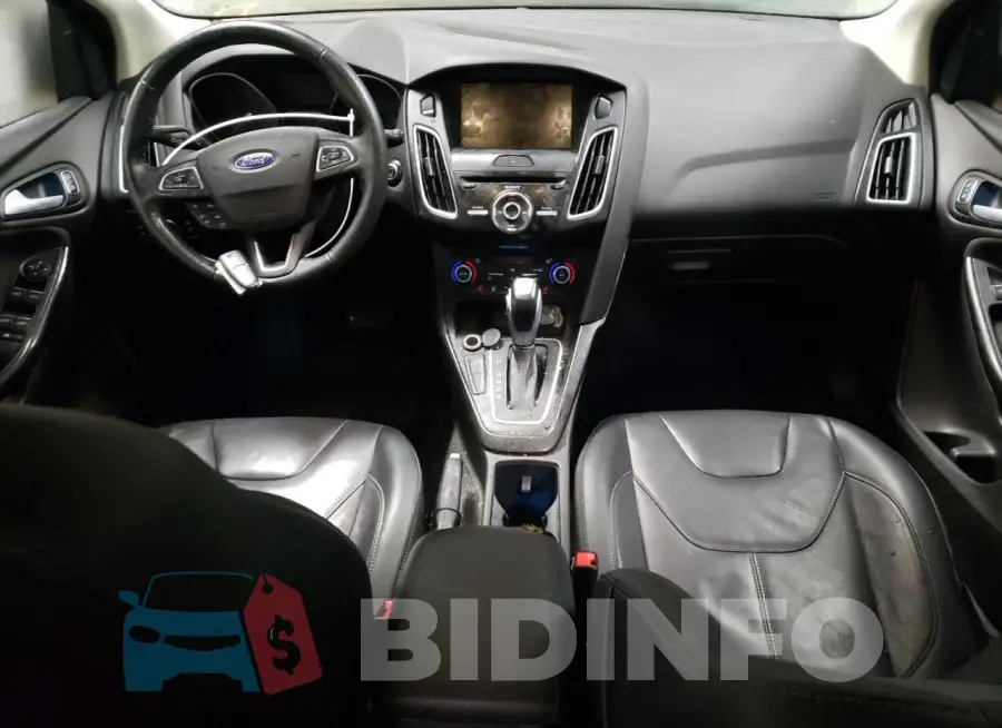 1FADP3N28HL243483 Photo# 8