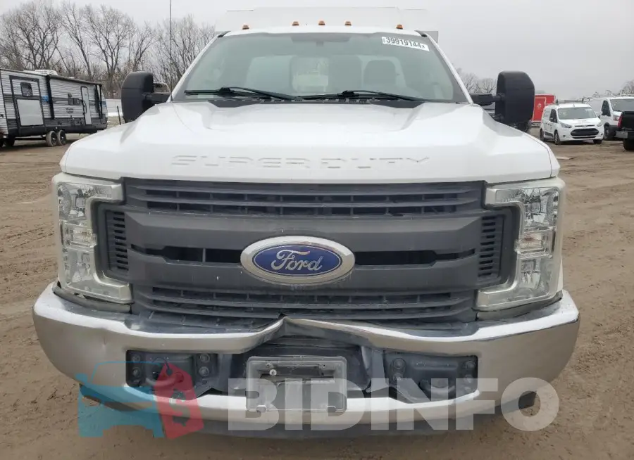 1FDRF3G64HEC91694 Photo# 5