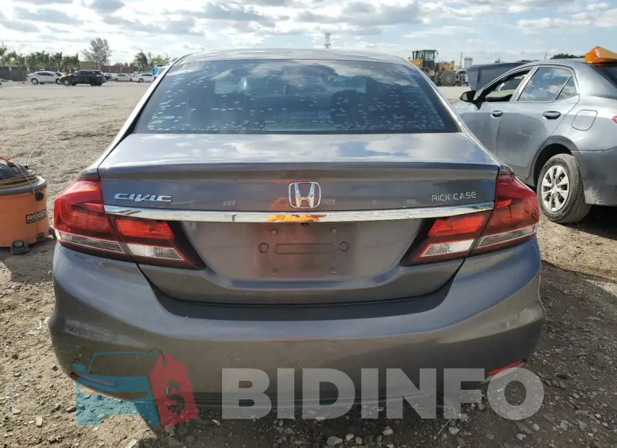 19XFB2F73FE010803 Photo# 6
