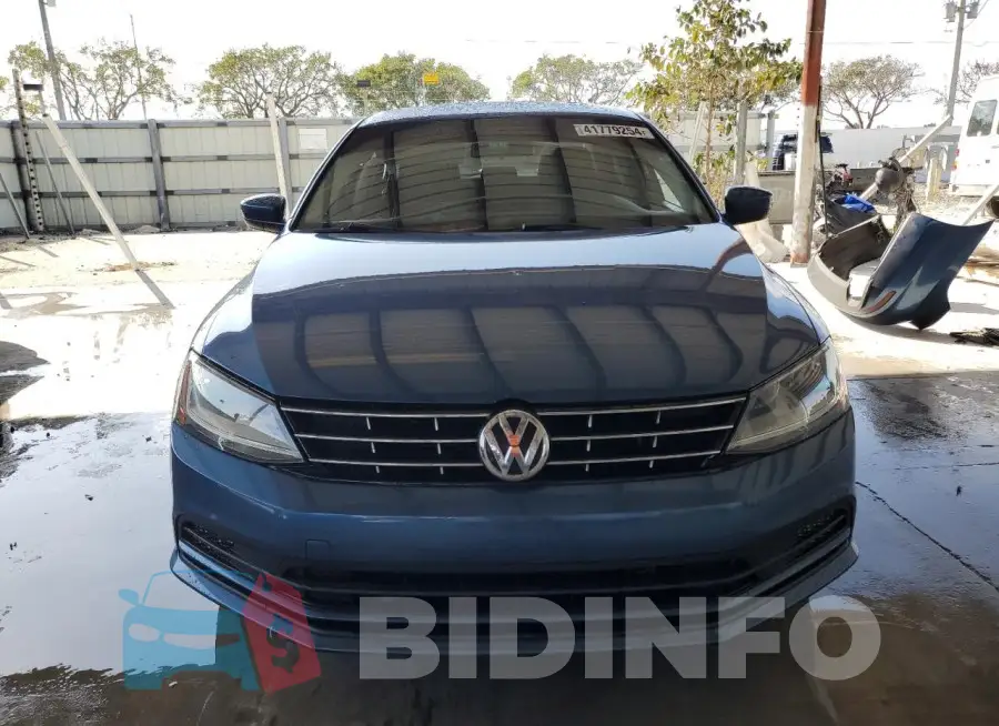 3VW2B7AJ9JM212782 Photo# 5