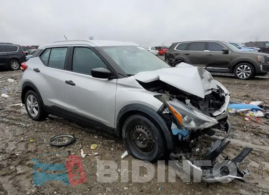 3N1CP5CU3JL537330 Photo# 4