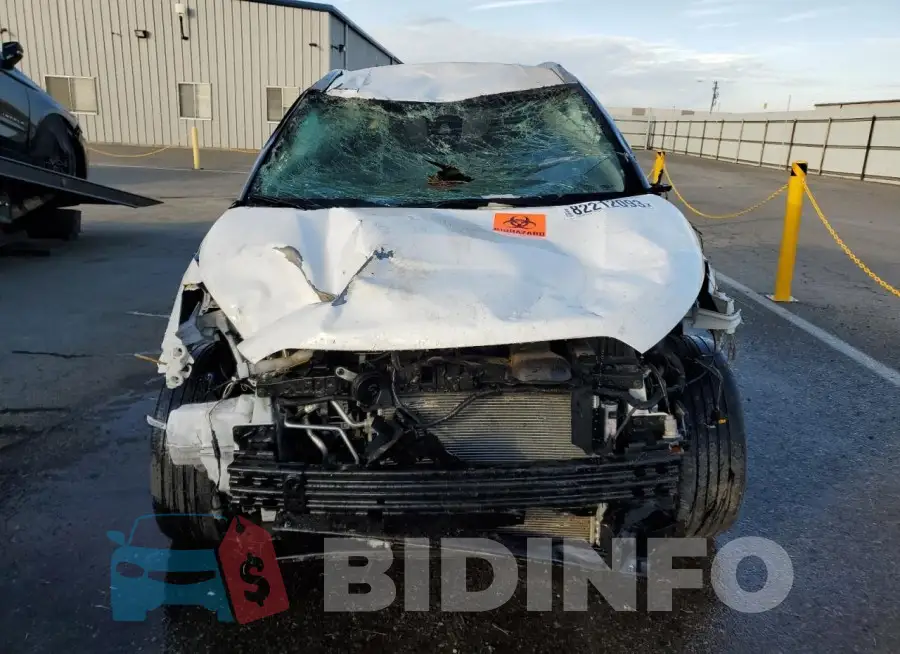 3N1CP5CV6PL483362 Photo# 5