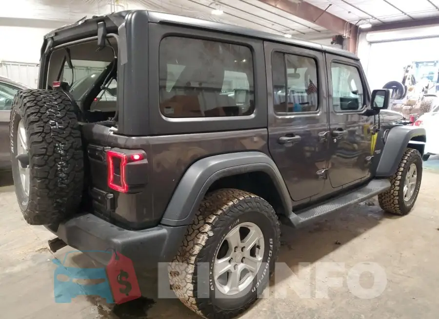 1C4HJXDG0JW131413 Photo# 3