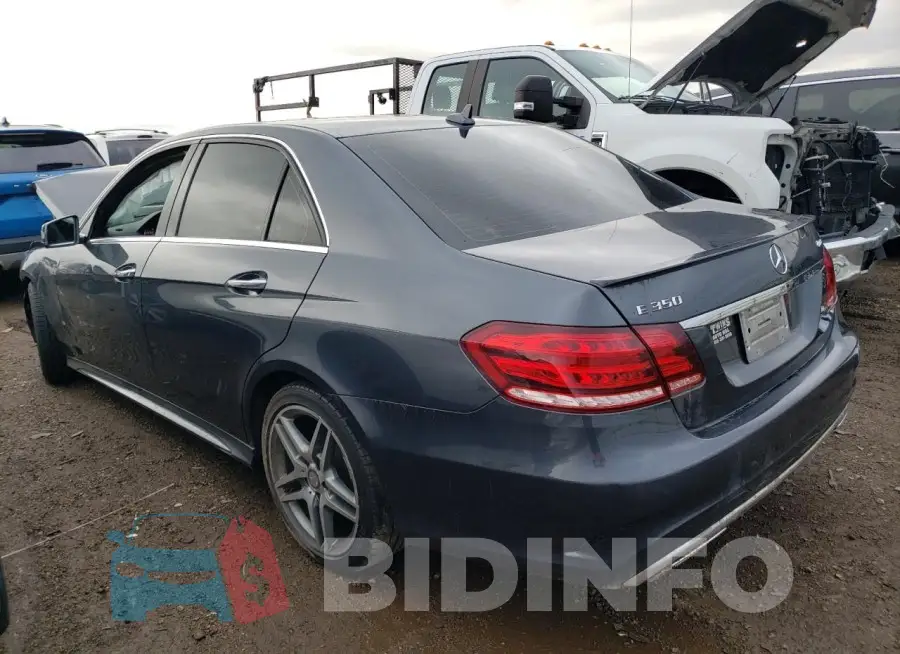 WDDHF8JB9FB114002 Photo# 2