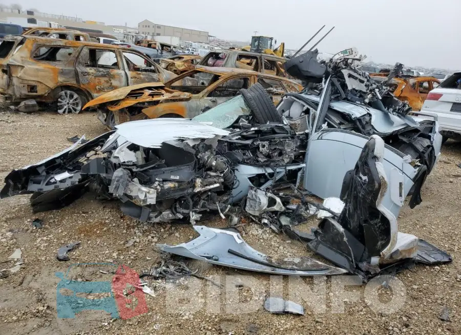 1G1YC2D4XP5118145 Photo# 1