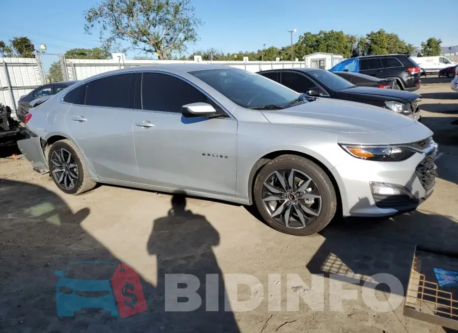 1G1ZG5ST3NF169014 Photo# 4