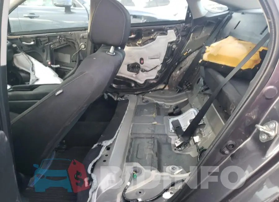19XFC2F56GE067235 Photo# 10