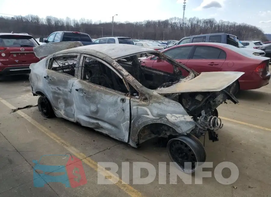 KNADM4A31G6597038 Photo# 4