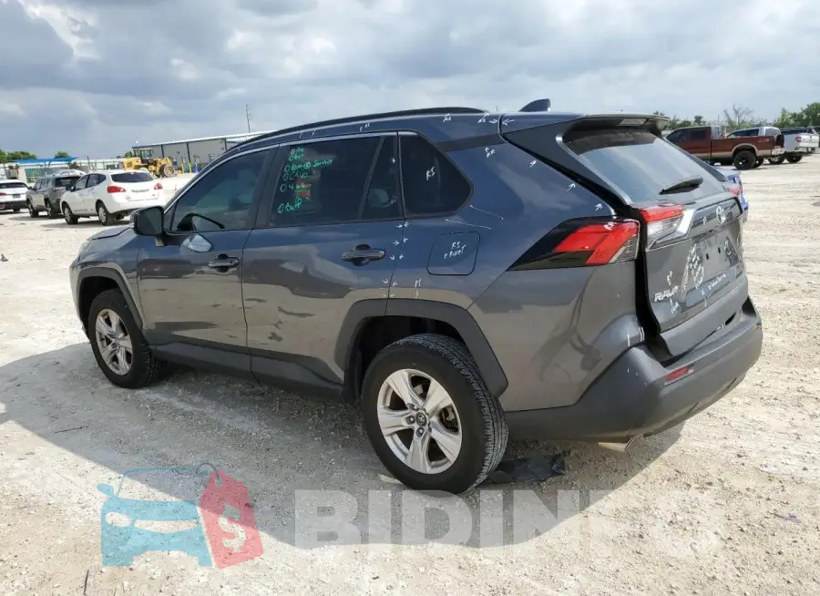 2T3W1RFV6MC100508 Photo# 2