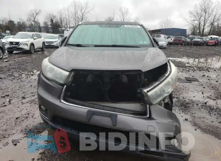 5TDJKRFH3FS125435 Photo# 5