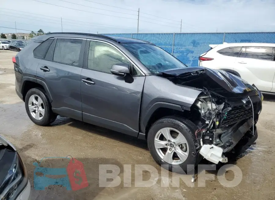 JTMW1RFV8KD041552 Photo# 4