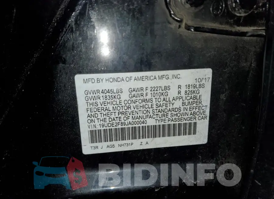 19UDE2F89JA000040 Photo# 12