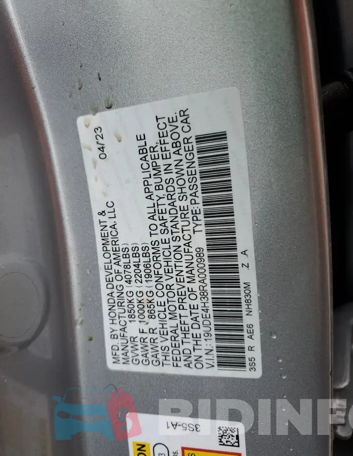 19UDE4H38RA000989 Photo# 13