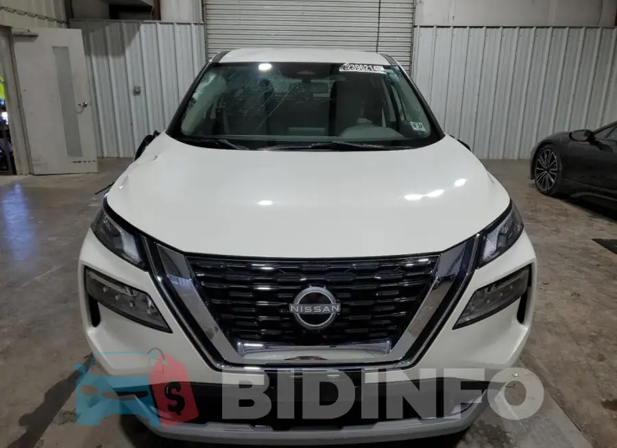 JN8BT3BBXPW469382 Photo# 5