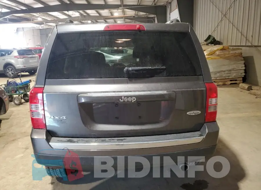 1C4NJRFB1GD511722 Photo# 6