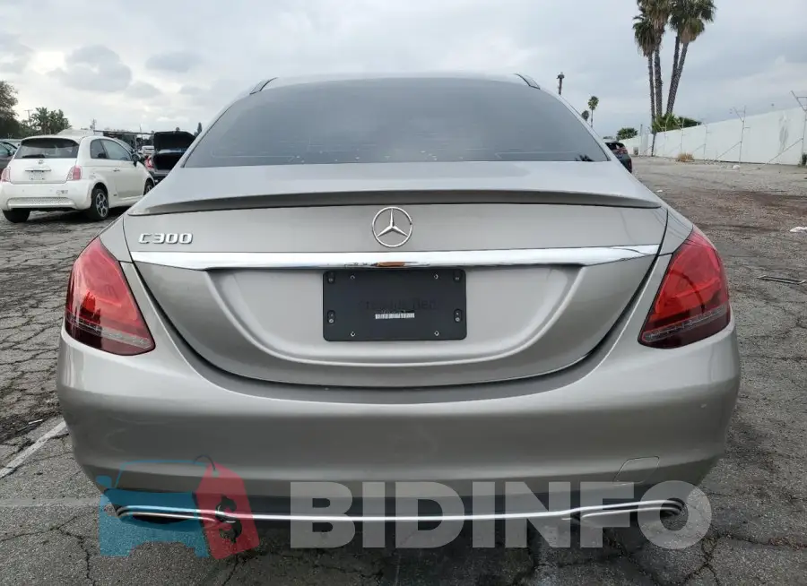 55SWF8DB9KU302294 Photo# 6