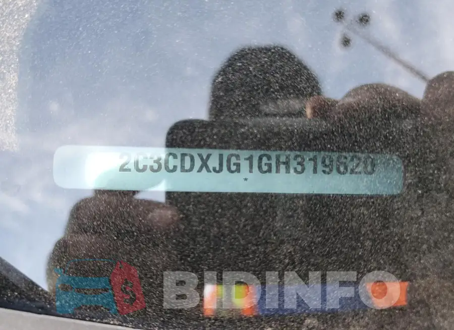 2C3CDXJG1GH319620 Photo# 12