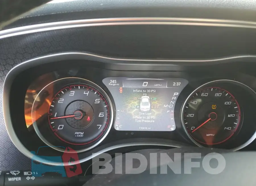 2C3CDXJG8FH760126 Photo# 9