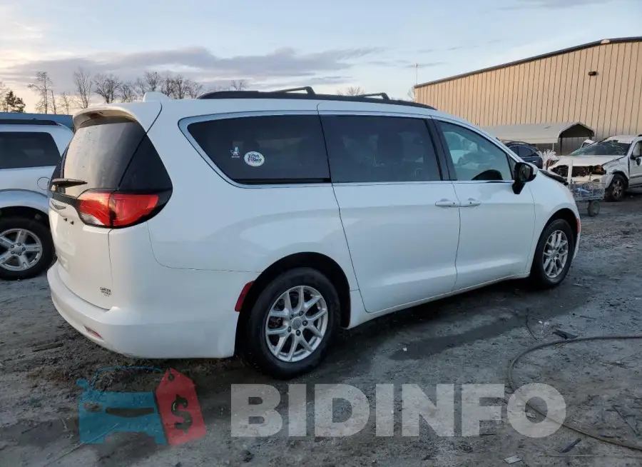 2C4RC1DG2LR172701 Photo# 3