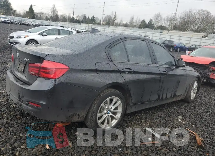 WBA8E5G5XJNU46709 Photo# 3