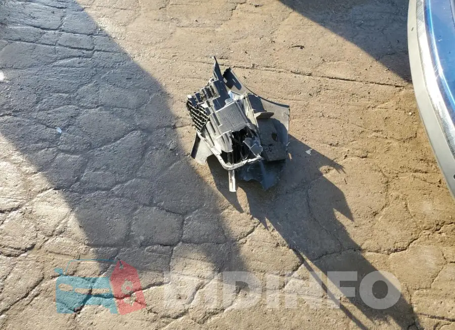 2GNAXUEV4K6307586 Photo# 13