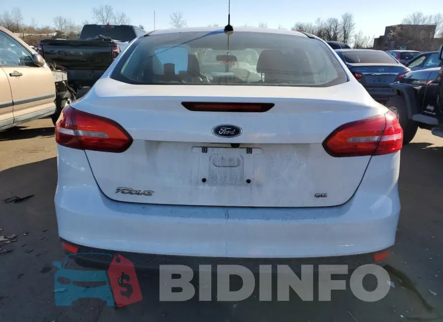 1FADP3F25JL288613 Photo# 6