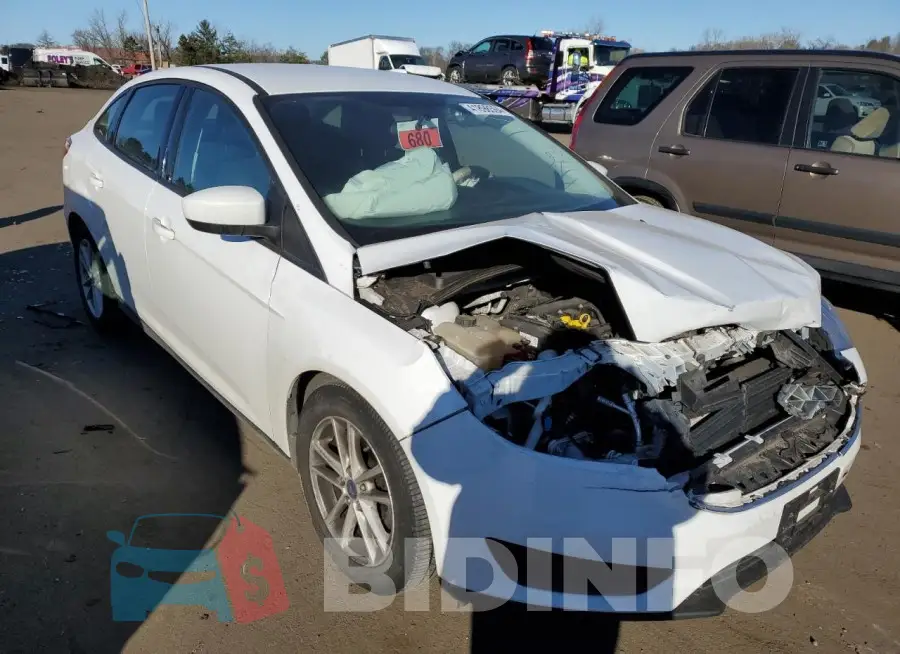 1FADP3F25JL288613 Photo# 4