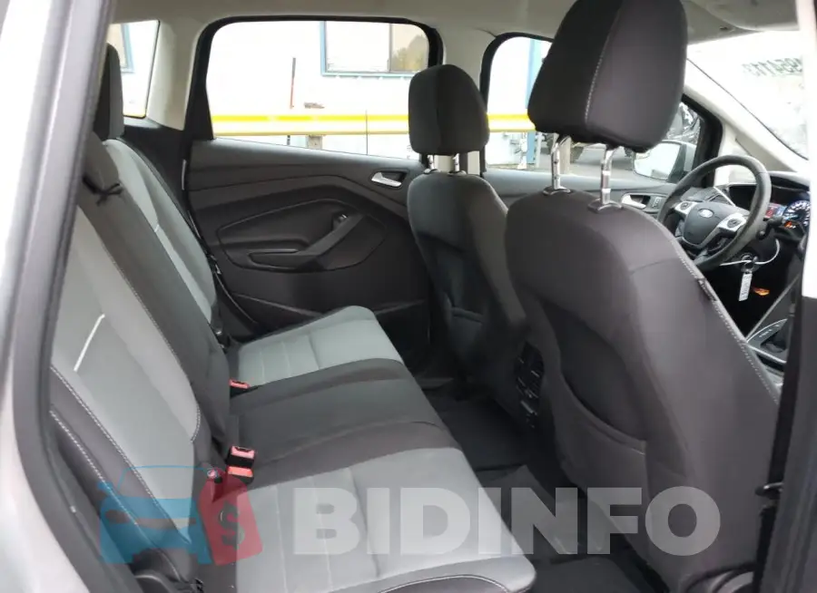 1FADP5AU5FL121194 Photo# 10