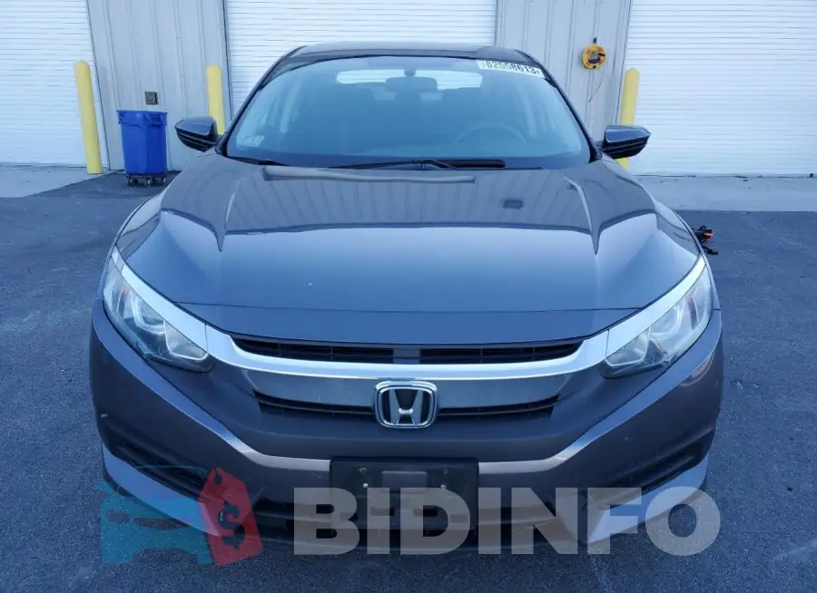 19XFC2F54HE220325 Photo# 5