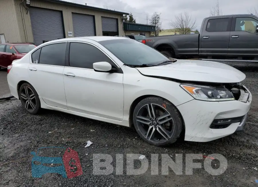 1HGCR2F55GA157787 Photo# 4