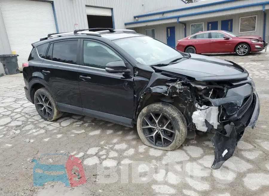 2T3JFREV1HW611075 Photo# 4