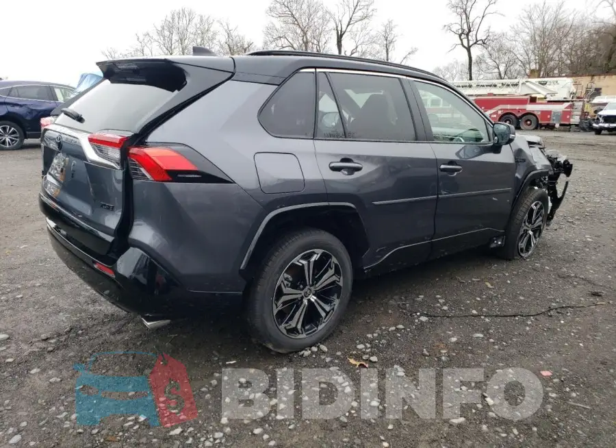 JTMEB3FVXPD163181 Photo# 3