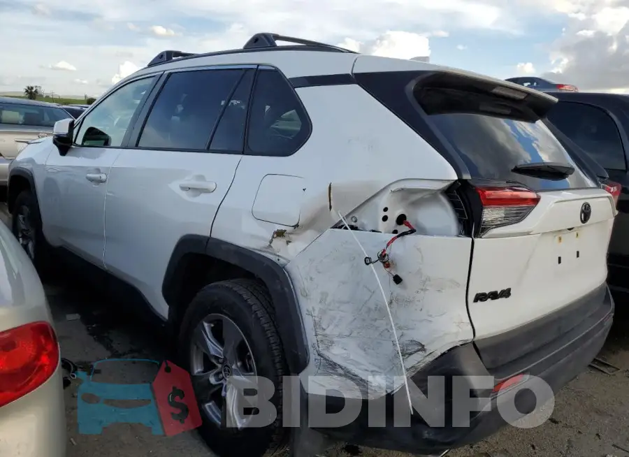JTMW1RFV8PD099054 Photo# 2