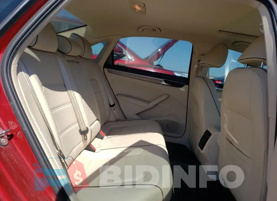 1VWBA7A39JC010952 Photo# 10