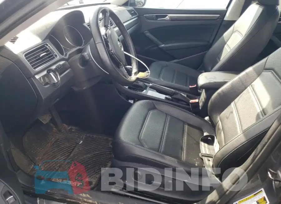 1VWGT7A31HC076289 Photo# 7