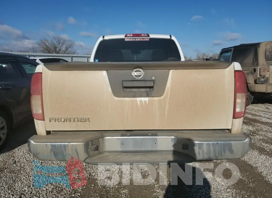 1N6BD0CT4GN759795 Photo# 6
