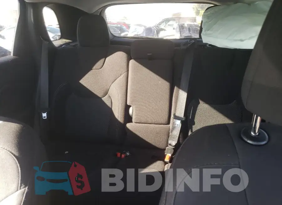 1C4PJLCB9LD624421 Photo# 10