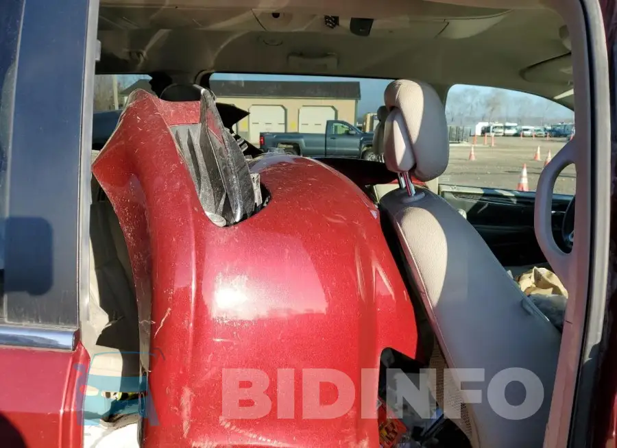 2C4RC1BG2GR129954 Photo# 10