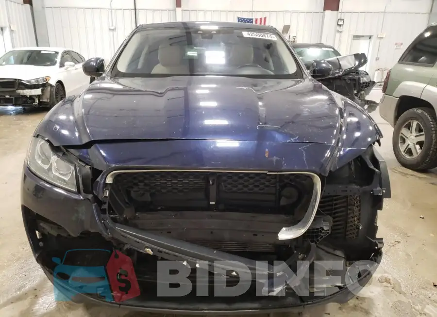 SADCJ2BV1HA898973 Photo# 5