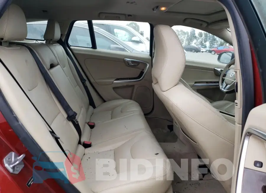 YV140MEK2F1249352 Photo# 10