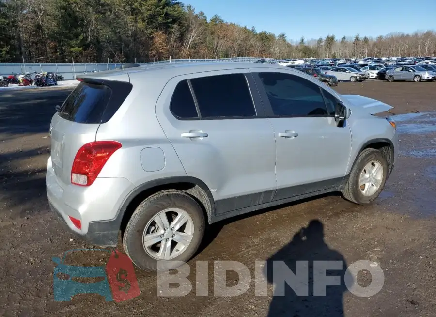 KL7CJNSM5NB527628 Photo# 3