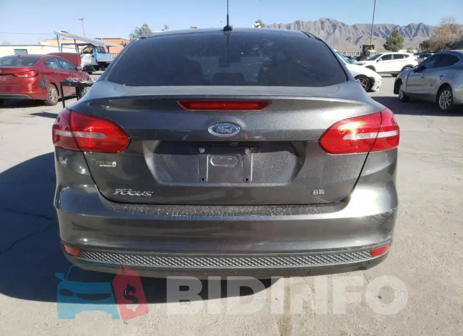 1FADP3F22JL324340 Photo# 6